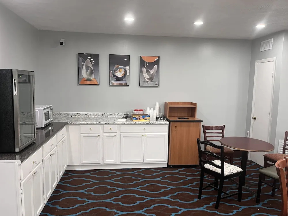 TRAVEL INN