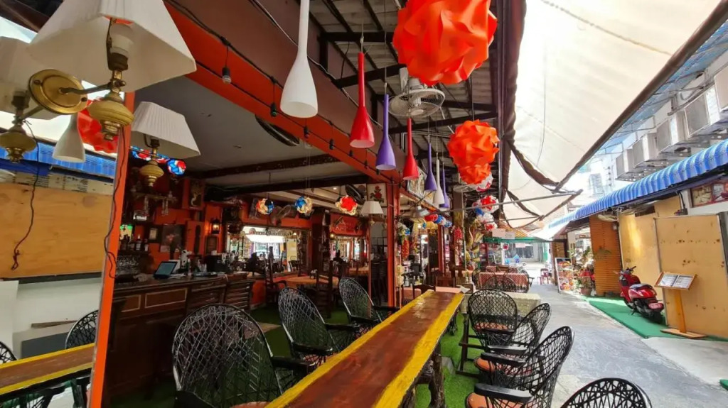 Baan Tee Thai Add Mansion
