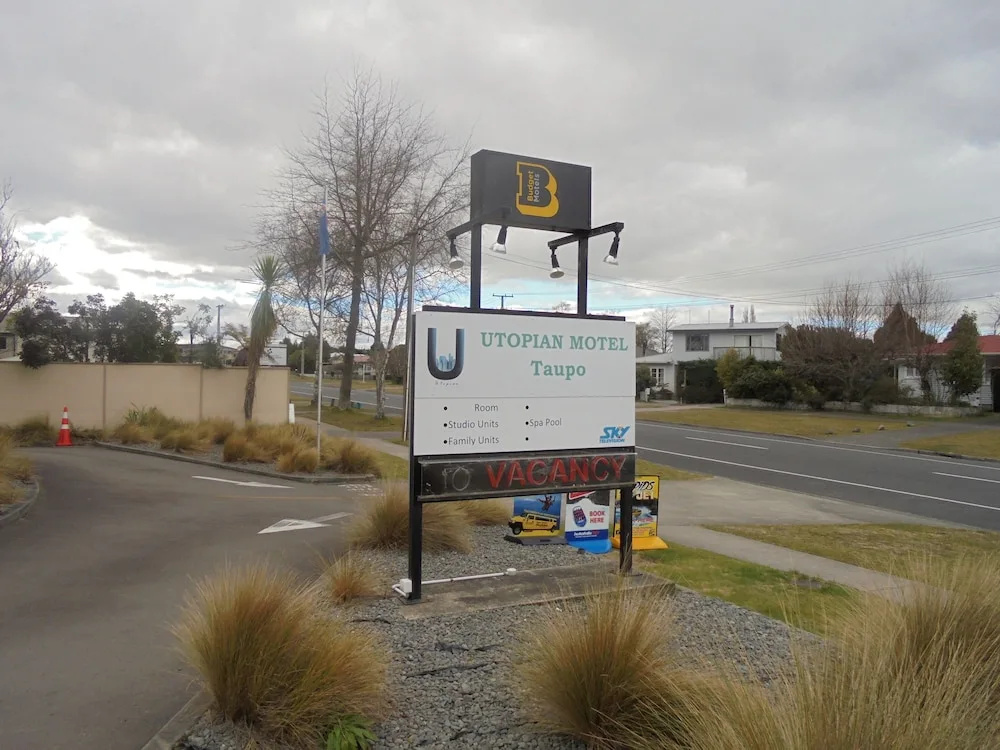 Utopian Motel Taupo - Hostel