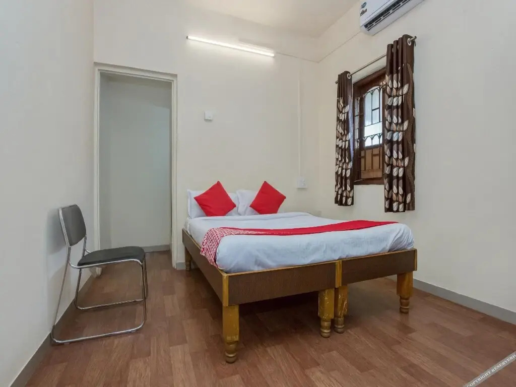 Hotel Mathura Lodging By OYO Rooms