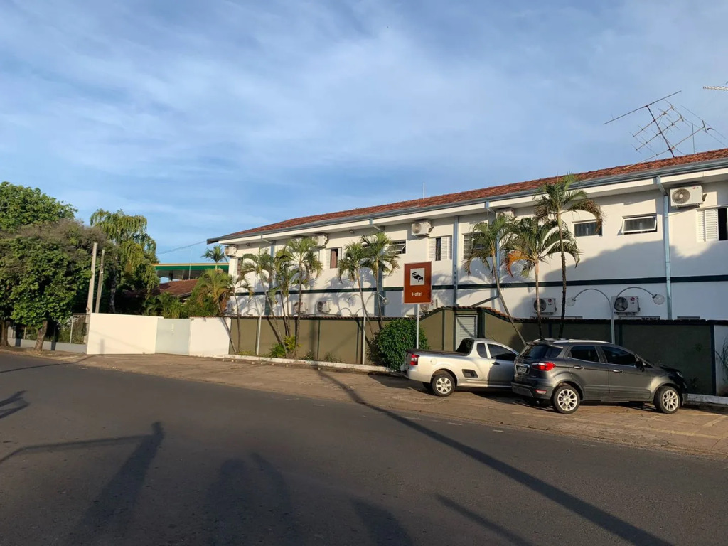 Emburi Hotel