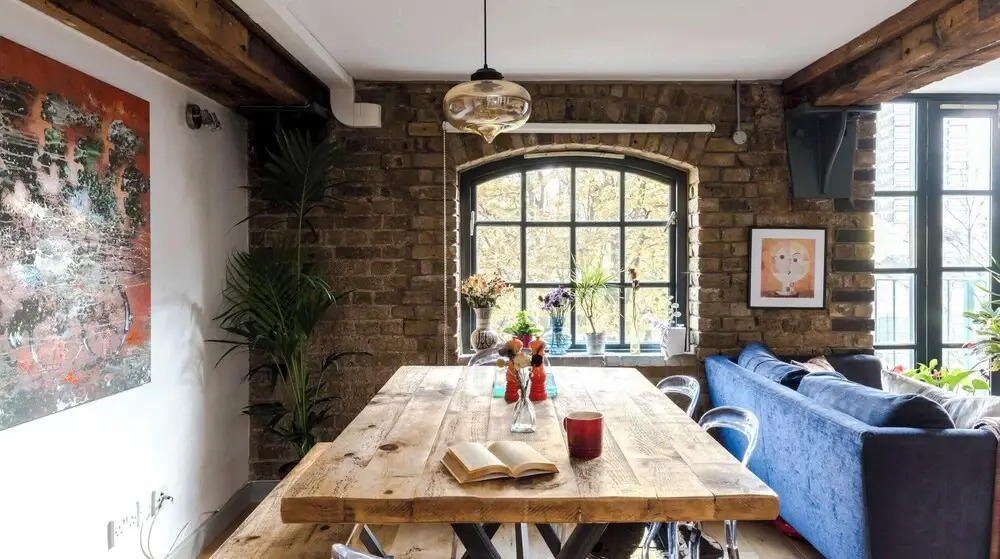 Stunning 2-bed Converted Warehouse - Sleeps 4
