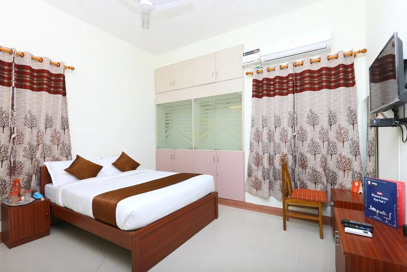 Shri Nivas Hotel