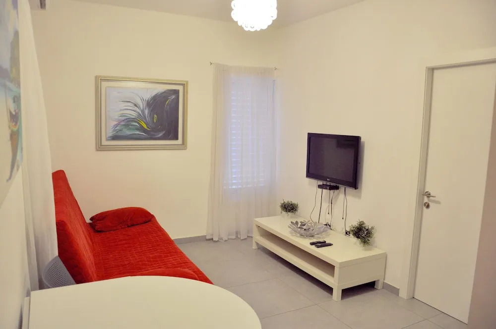 Isra Home Rothschild 8-2 Apartment