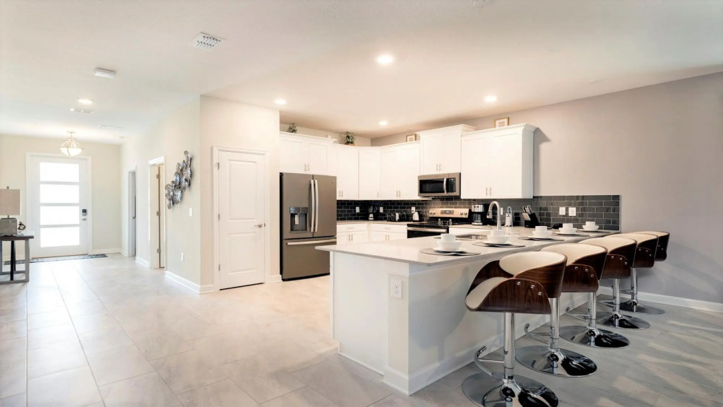 Resort 9BR Family Disney Pool Villa w Greenview