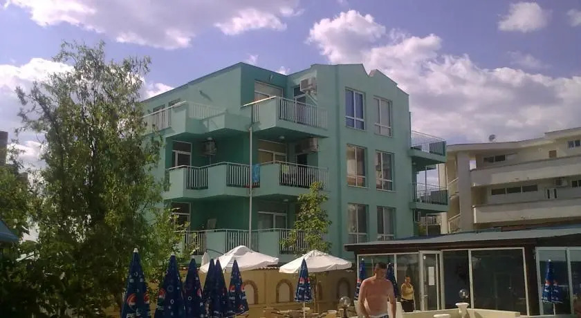 Apartments in Green Homes