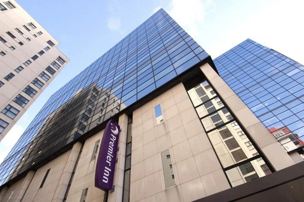 Premier Inn Cardiff City Centre