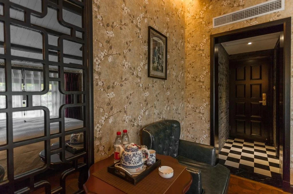 William's Toffee Mansion