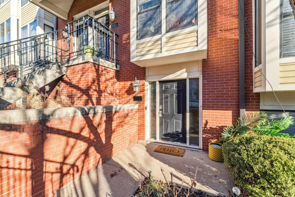 Walk to Main Street: Kansas City Vacation Rental