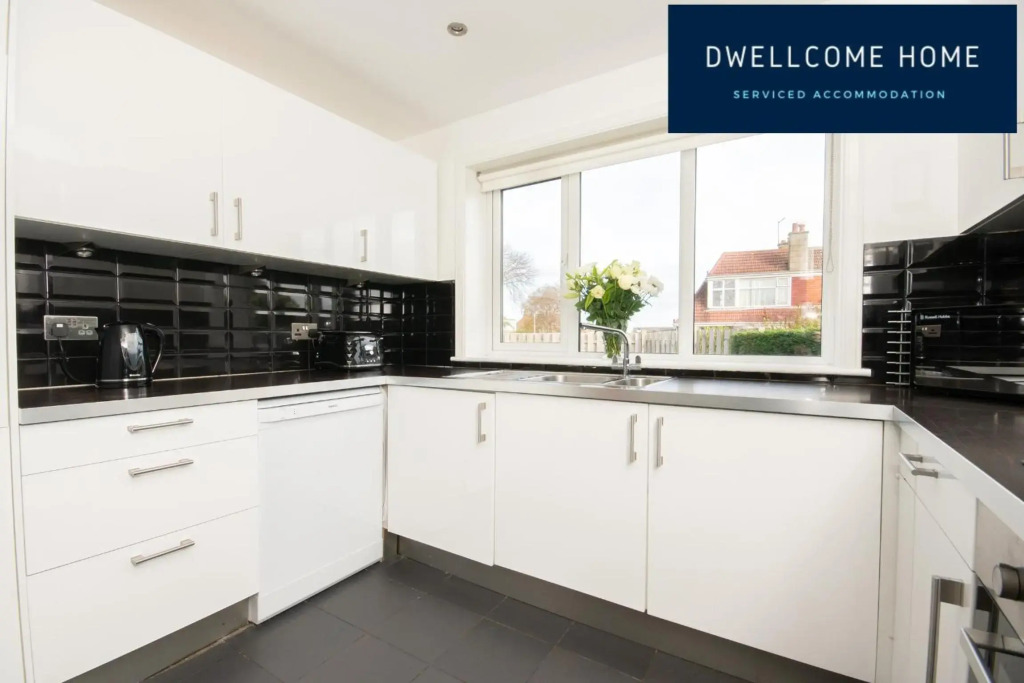 Find "DWELLCOME HOME Ltd" site for 10oo10 assurance from past guests FIVE DOUBLE Bedroom House with 6 beds, 1 King, 3 doubles, 1 small double, 1 single, 100Mbps broadband, drive parking for 2-3 vehicles, free street parking, Miles better than a hotel