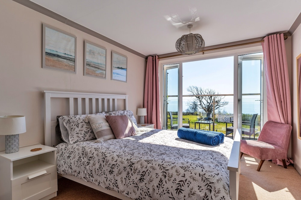 House in Mynytho With Sea & Mountain Views