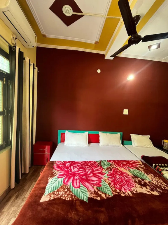 Goroomgo Girish Alay Homestay Uttarakhand