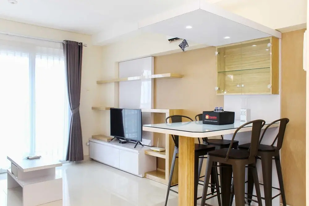 Elegant and Comfortable 2BR Apartment at Maqna Residence