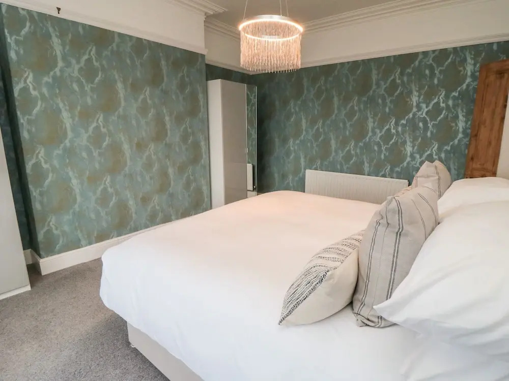 No.20 The Headland