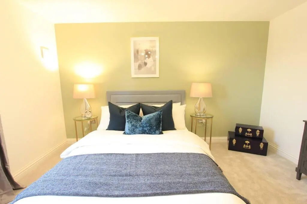 Cabot Mews Apartment 2
