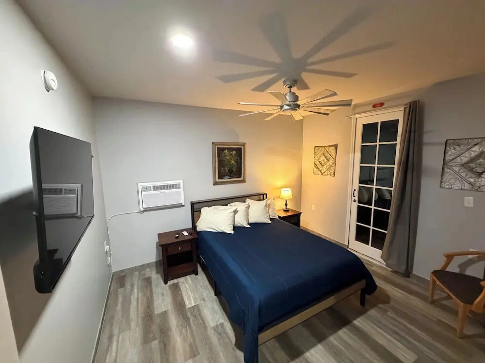 Germantown Inn & Lounge