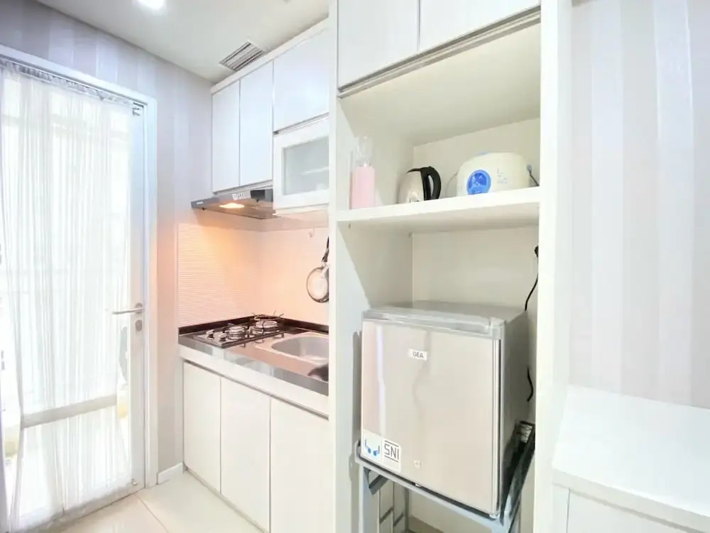 Spacious And Minimalist 2Br Apartment At Parahyangan Residence