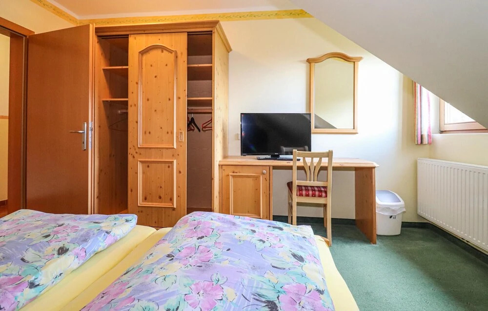 Awesome Apartment in Mauternhof With 2 Bedrooms and Sauna