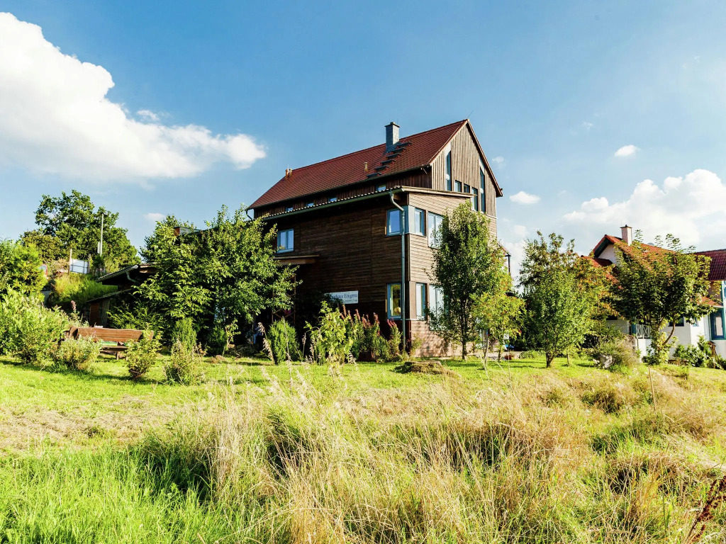Villa mit Sauna und Garten