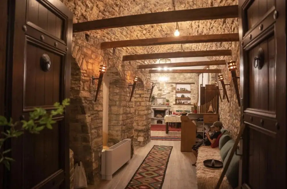 Hotel Kapllani