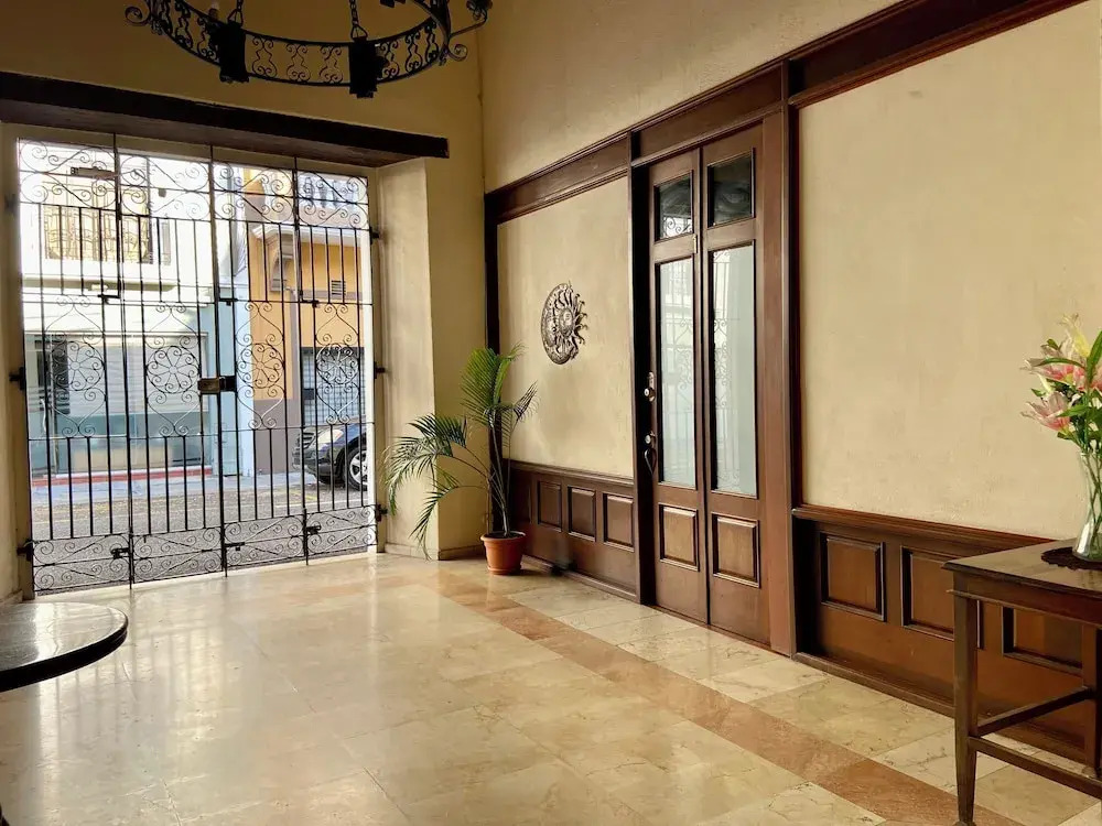 Paseo Colonial - Sabbatical #1