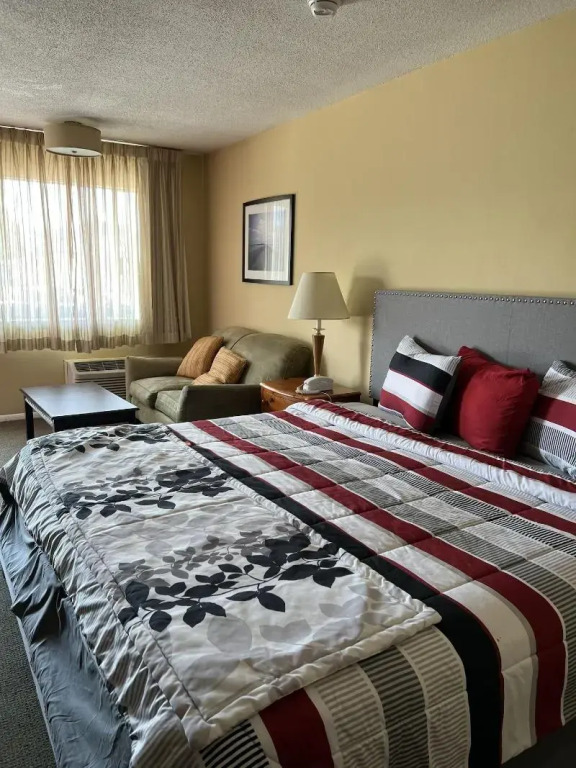 Ambassador Inn