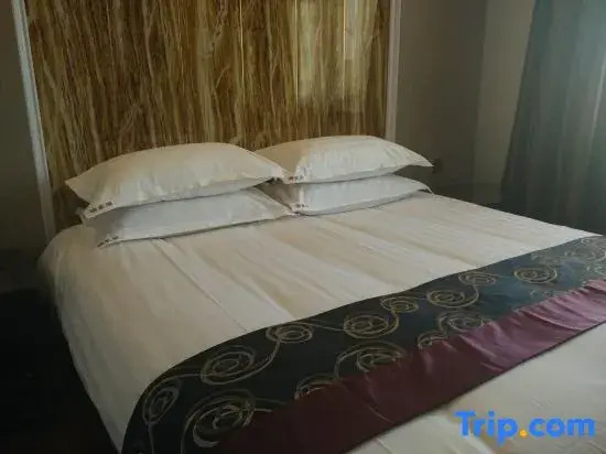 Ruiquanju Business Hotel (Qiqihar First Hospital Longsha Park Branch)