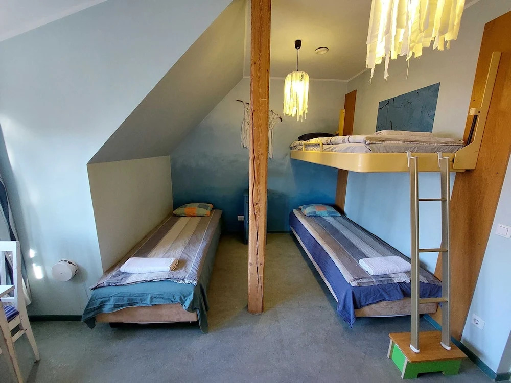 Looming Hostel