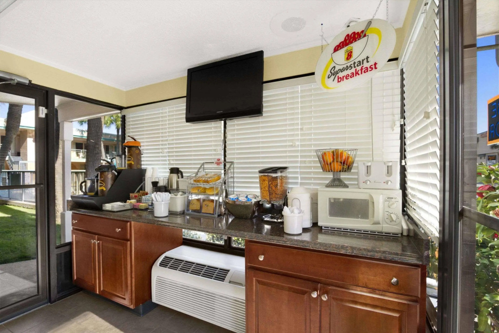 Royal Palace Inn and Suites Myrtle Beach Ocean Blvd