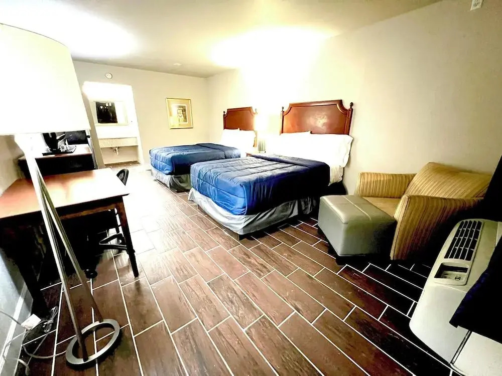 ECONOMY INN AND SUITES