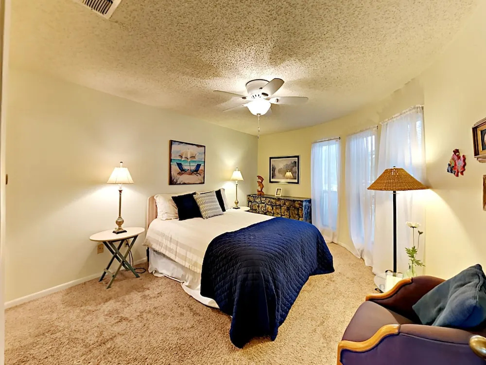 Fortuna Bay #4 - One Bedroom Condo