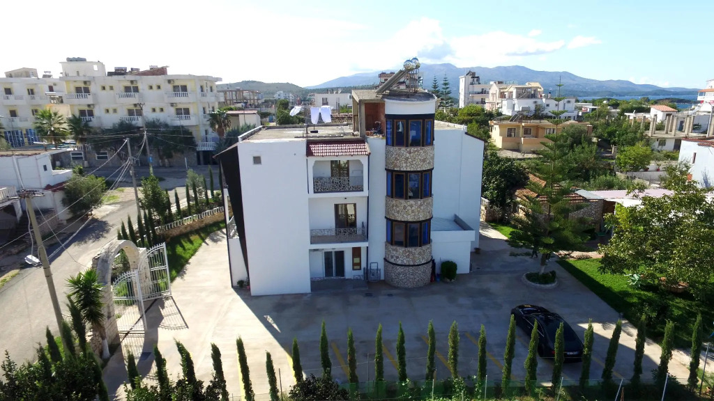 Ksamil Central Park Hotel