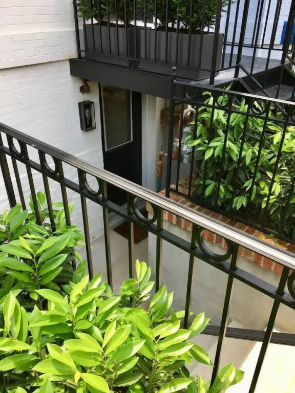 Historic Shawledroit Park Gem - 1 Bedroom on U St