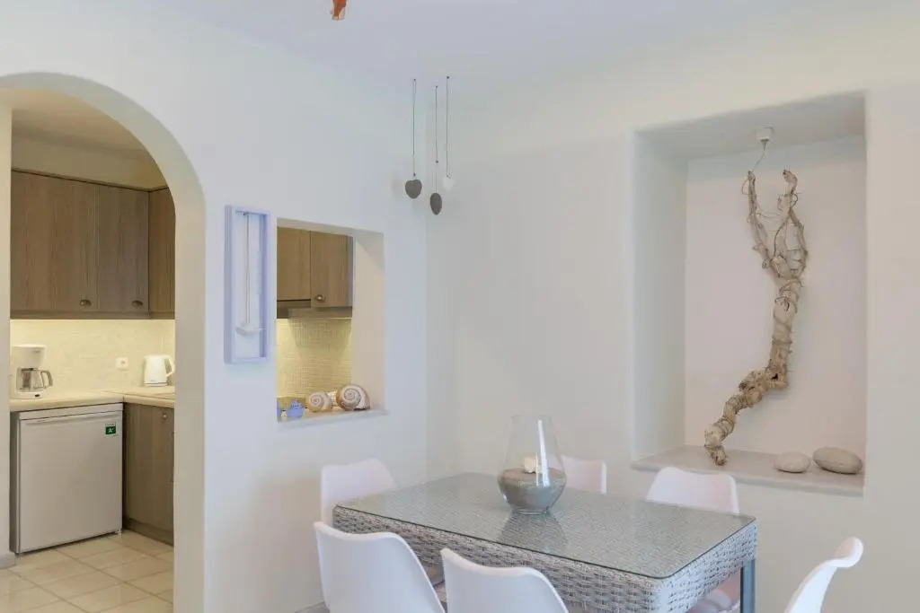PEBBLES 1BD house with Sea View in the heart of Naousa