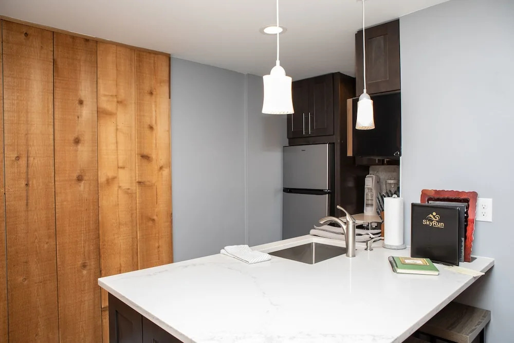 6 Chamonix Lane 1 Bedroom Townhouse by RedAwning