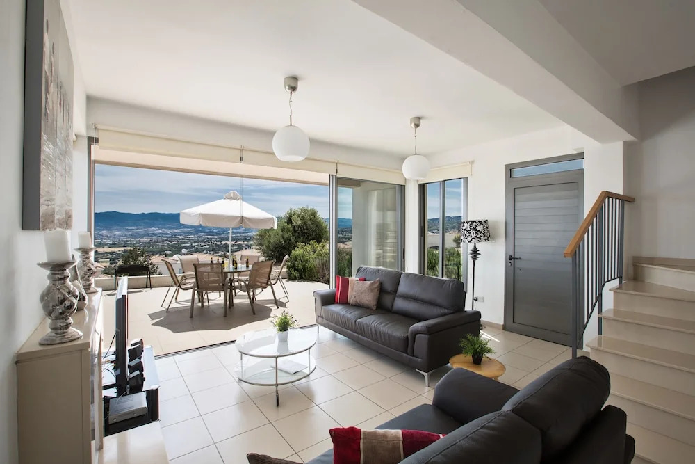 Villa Abbie, Panoramic Sea Views