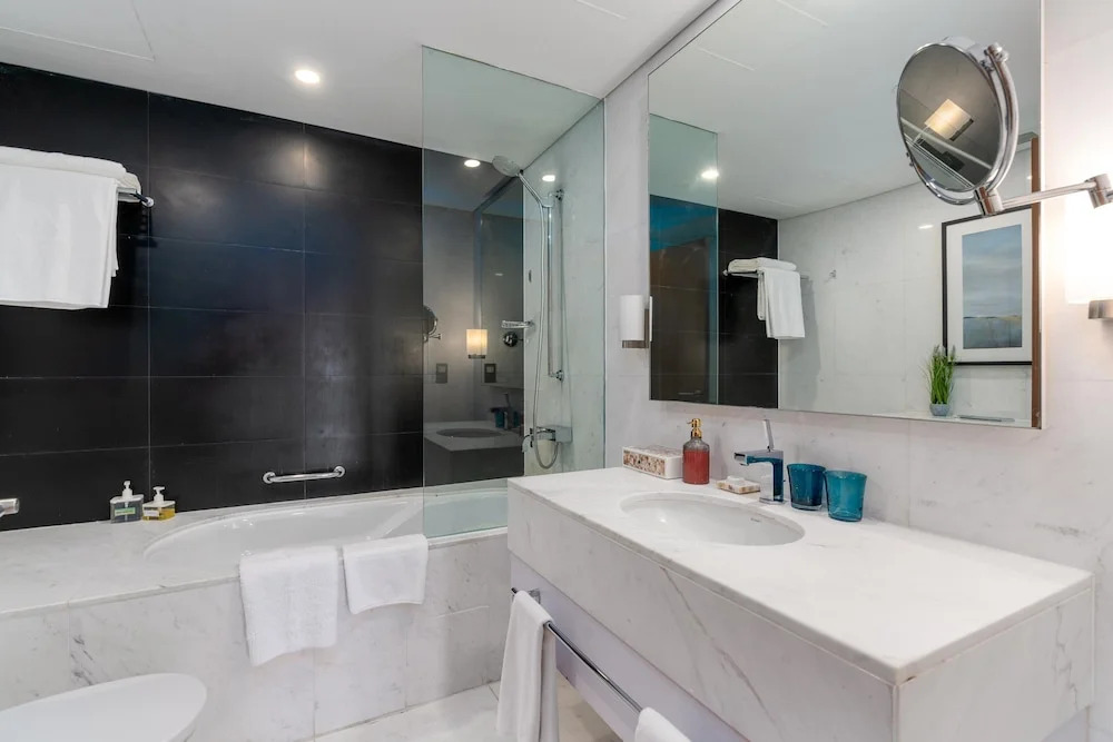 SuperHost - Spacious Apartment With Panoramic Skyline Views I Address Dubai Mall