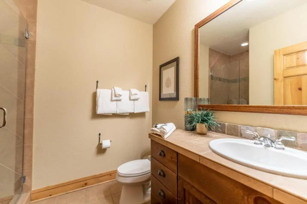 Settler's Creek #6563 by Summit County Mountain Retreats