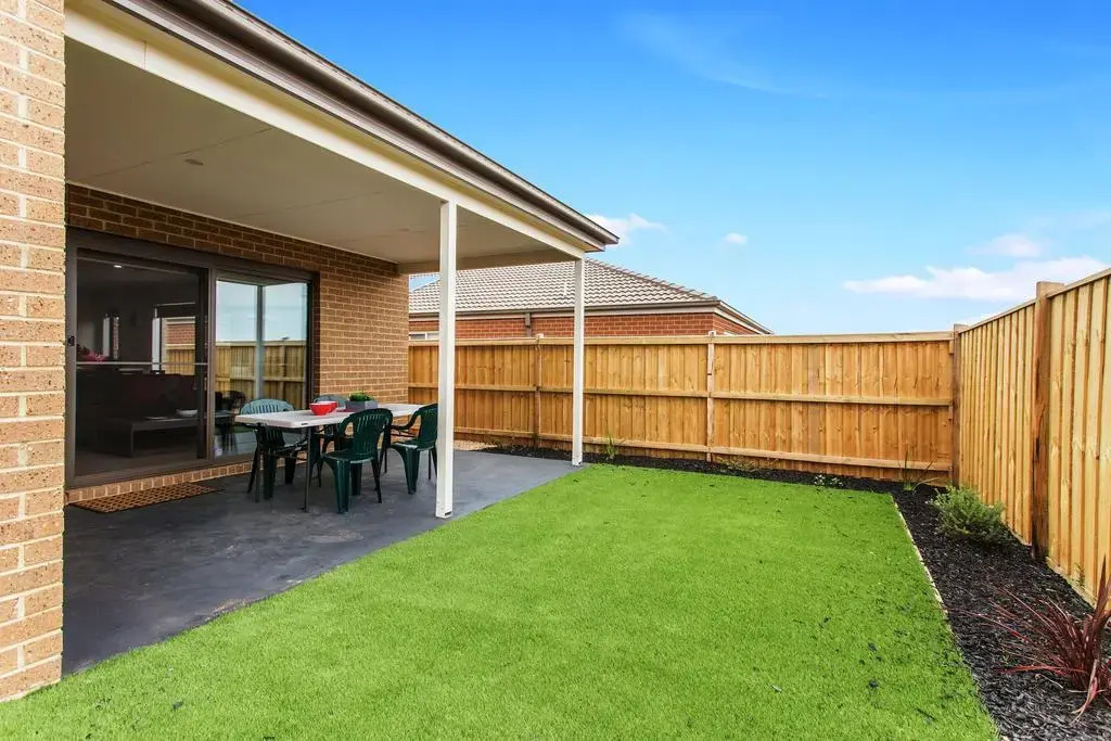 Serviced Houses Point Cook