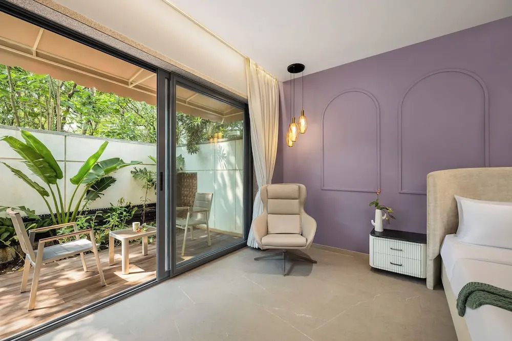 ELIVAAS Cloud 7 | 4 BHK Villa with Pvt Pool