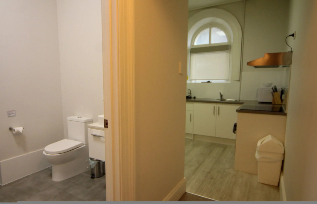 Seafield Tower Glenelg Apartment