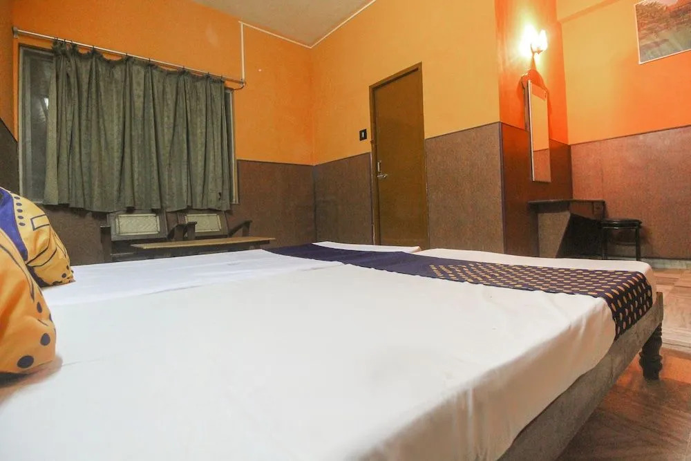 Spot On 62694 Hotel Maruthi