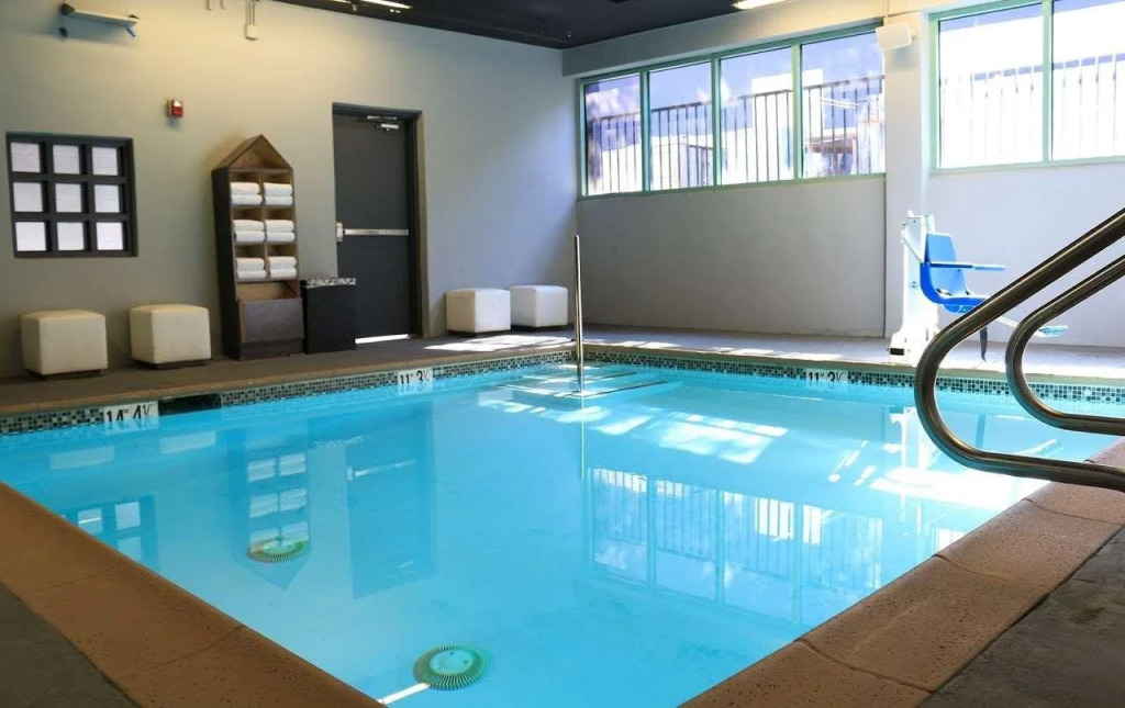 BLVD Hotel and Studios Universal-Hollywood, an Ascend Collection Hotel