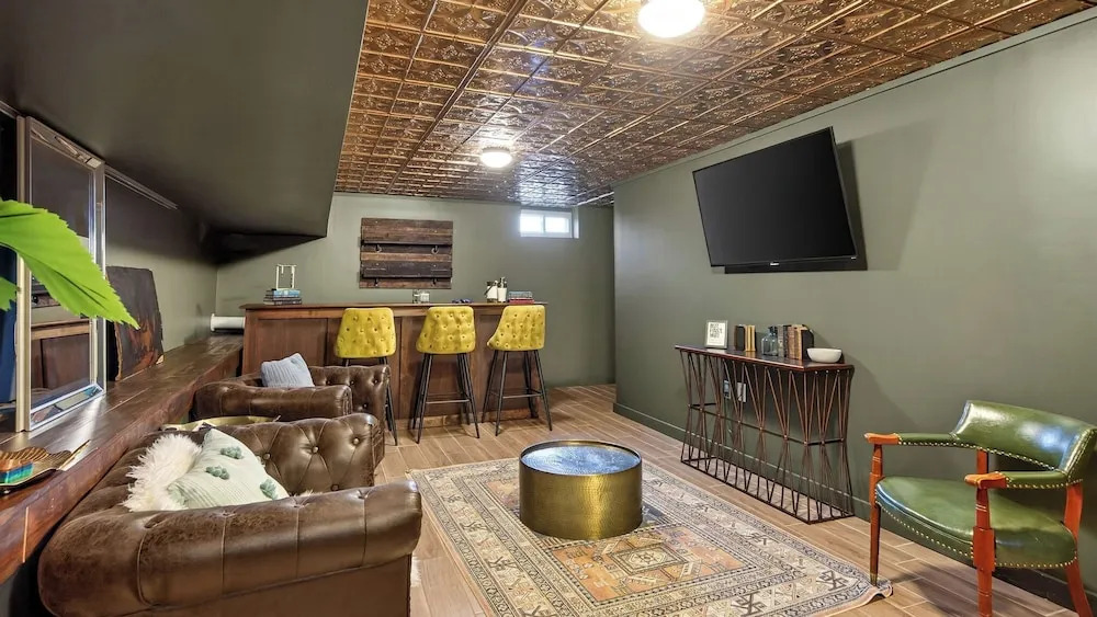 Historic Franklin Retreat Game Room Covered Patio Easy Downtown Access The Carolyn House by Avantstay