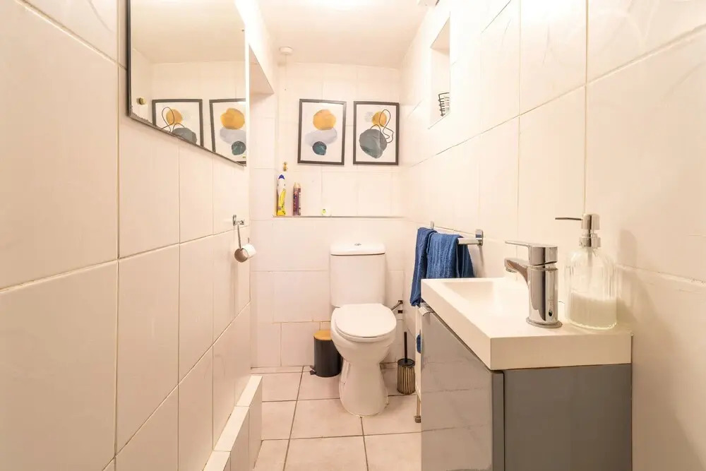 Private 1Bd Flat Near Gloucester Docks