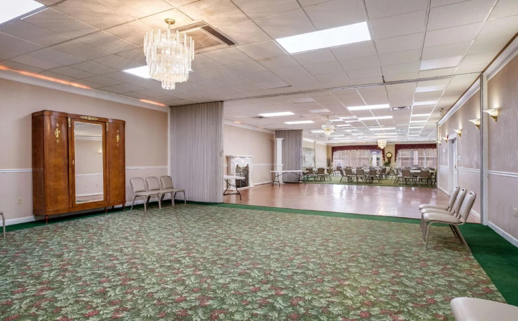 Calloway Inn & Suites