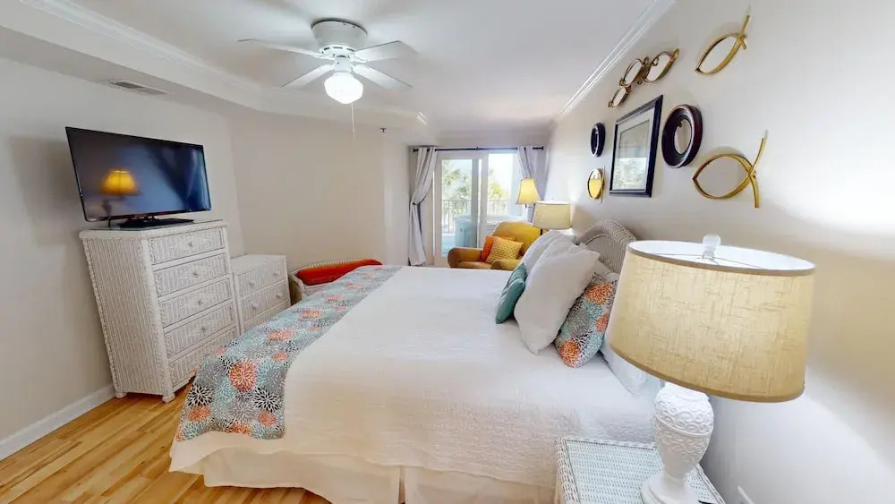 Fort Screven Villas 102 by Tybee Vacation Rentals