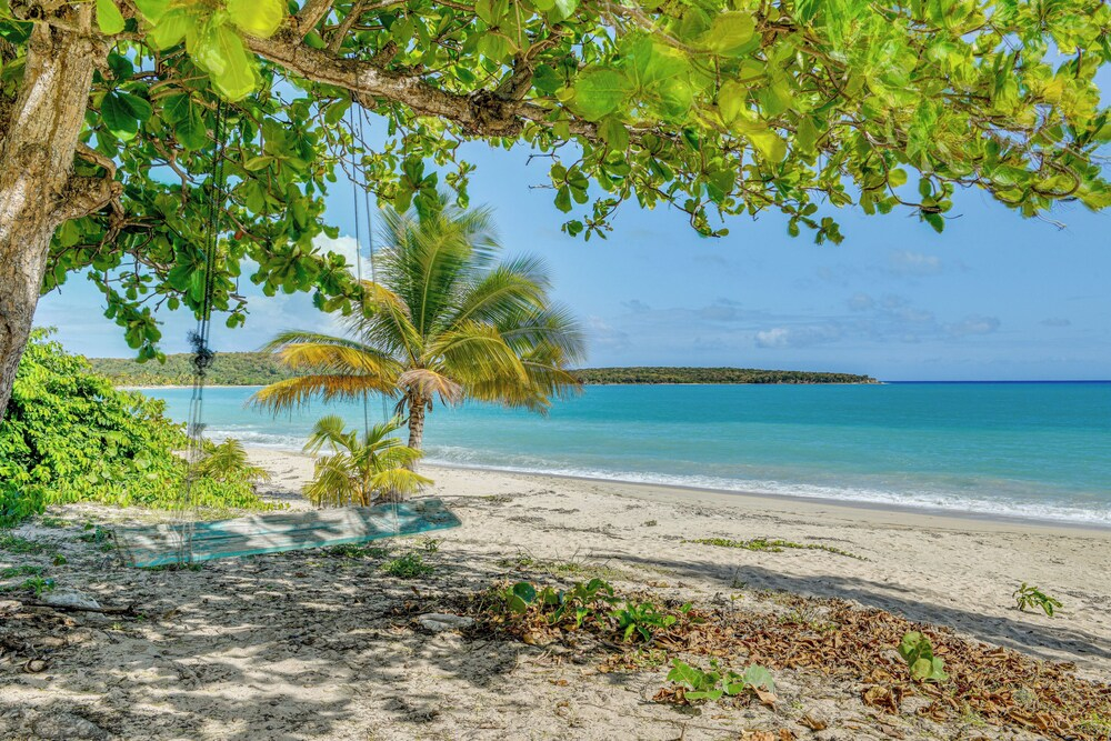 Resort-style Living Near Shore! Vieques Retreat