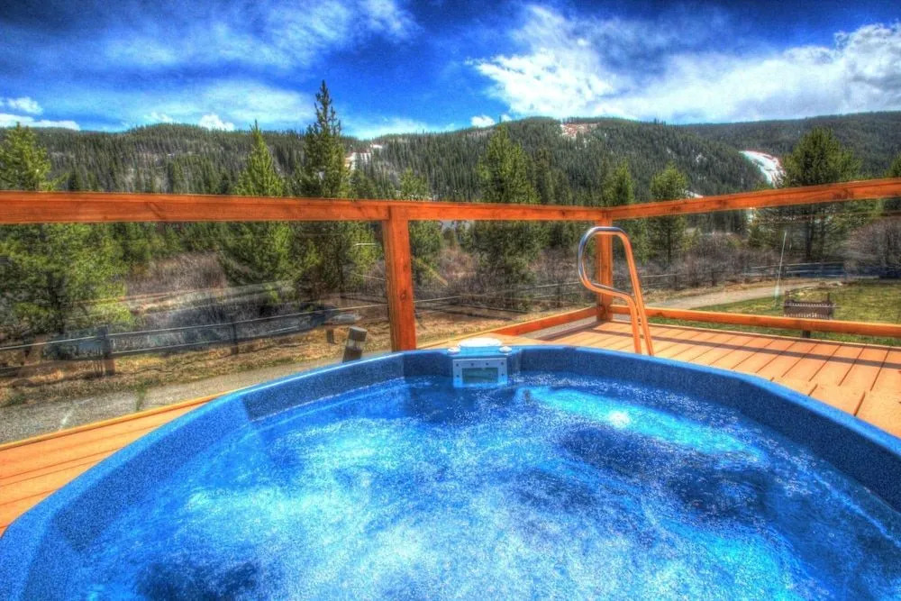 Ffd7 Frostfire 2 Bedroom Condo by RedAwning