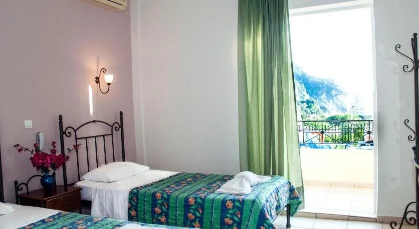 Alonakia Hotel